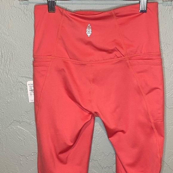 Free People Movement Leggings color poppy size XS NWT - Picture 7 of 11